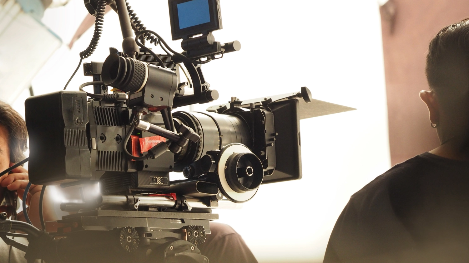 quay phim chuy&ecirc;n nghiệp