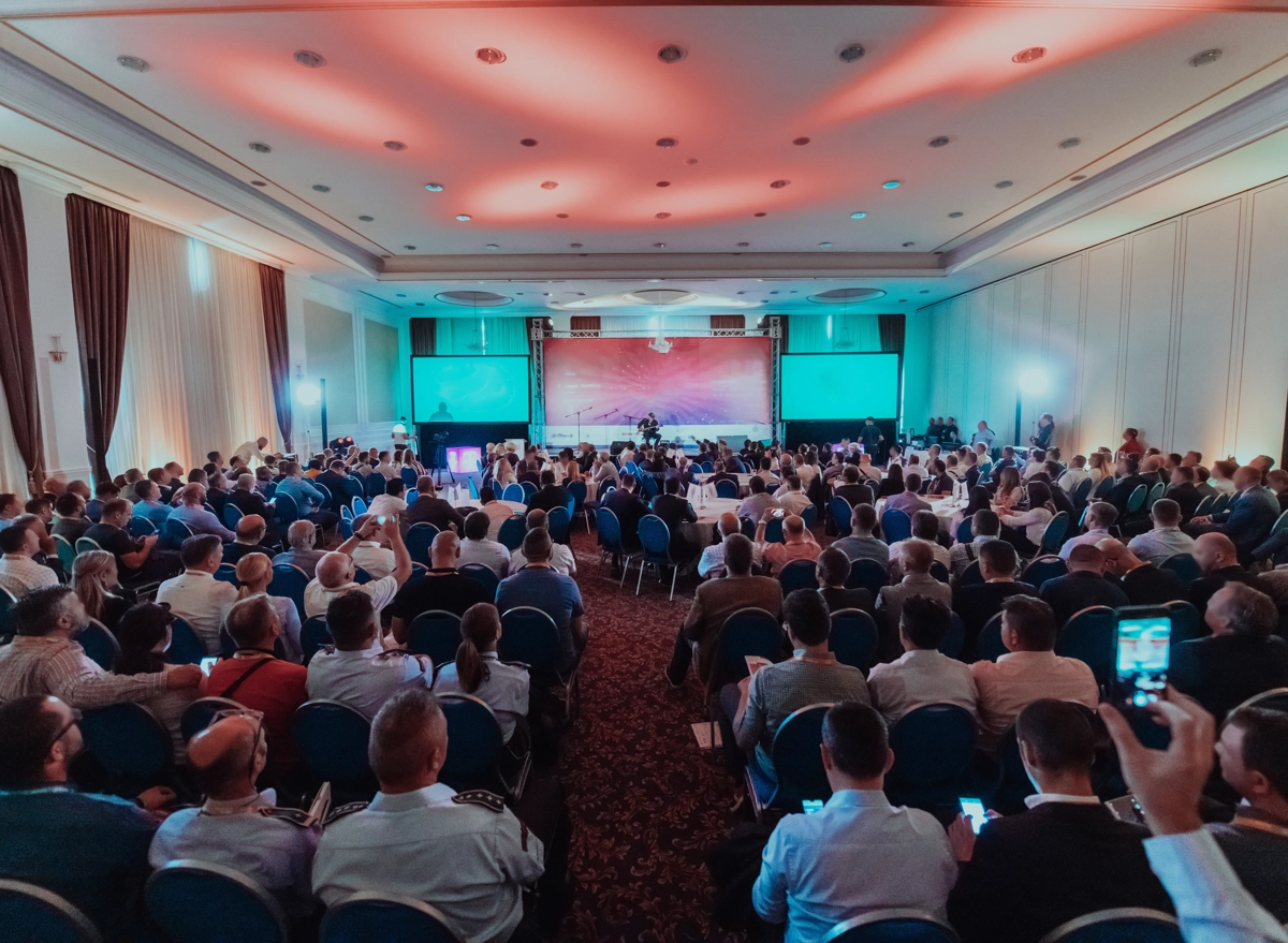 Hội nghị – hội thảo